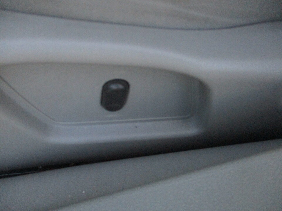 Used 2008 Saturn Aura XE FWD image 25