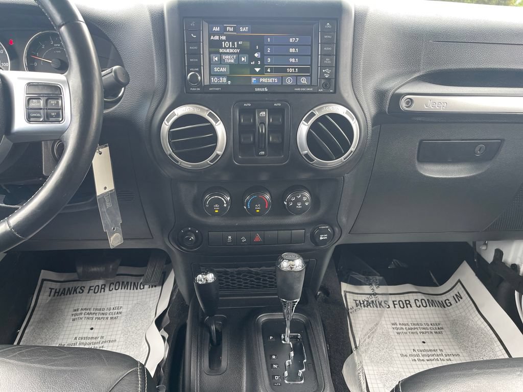 Used 2015 Jeep Wrangler Unlimited Sport AWD/4WD image 25