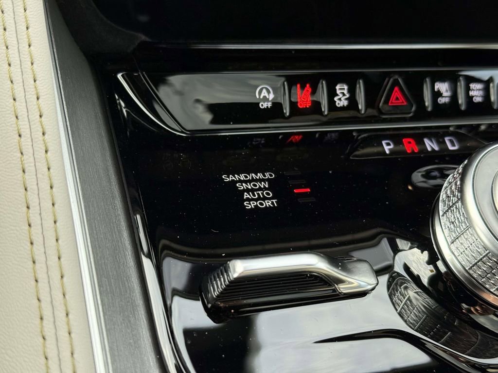 New 2026 Jeep Grand Wagoneer L Limited AWD/4WD image 29
