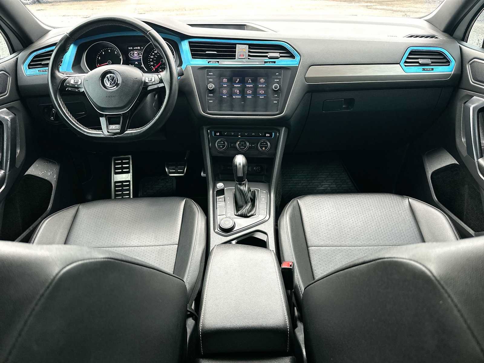 Used 2021 Volkswagen Tiguan SE R-Line w/ 3rd Row Seat Package AWD/4WD image 25