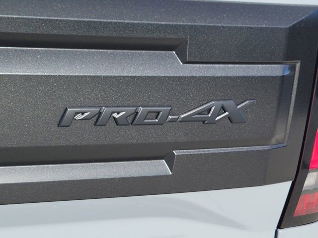 New 2026 Nissan Frontier PRO-4X w/ Pro-4x Convenience Package image 10