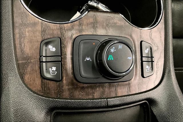 Used 2023 GMC Acadia Denali w/ Denali Ultimate Package FWD image 39