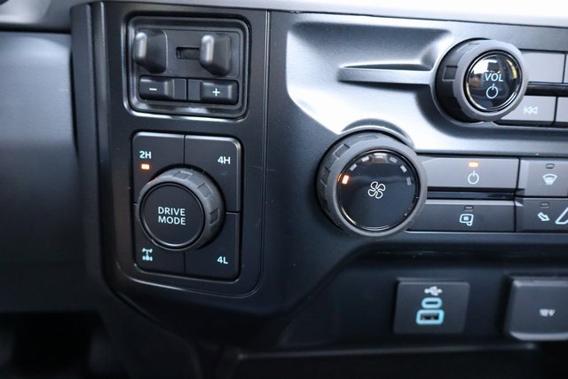 New 2026 Ford F250 XL w/ XL Chrome Package image 25