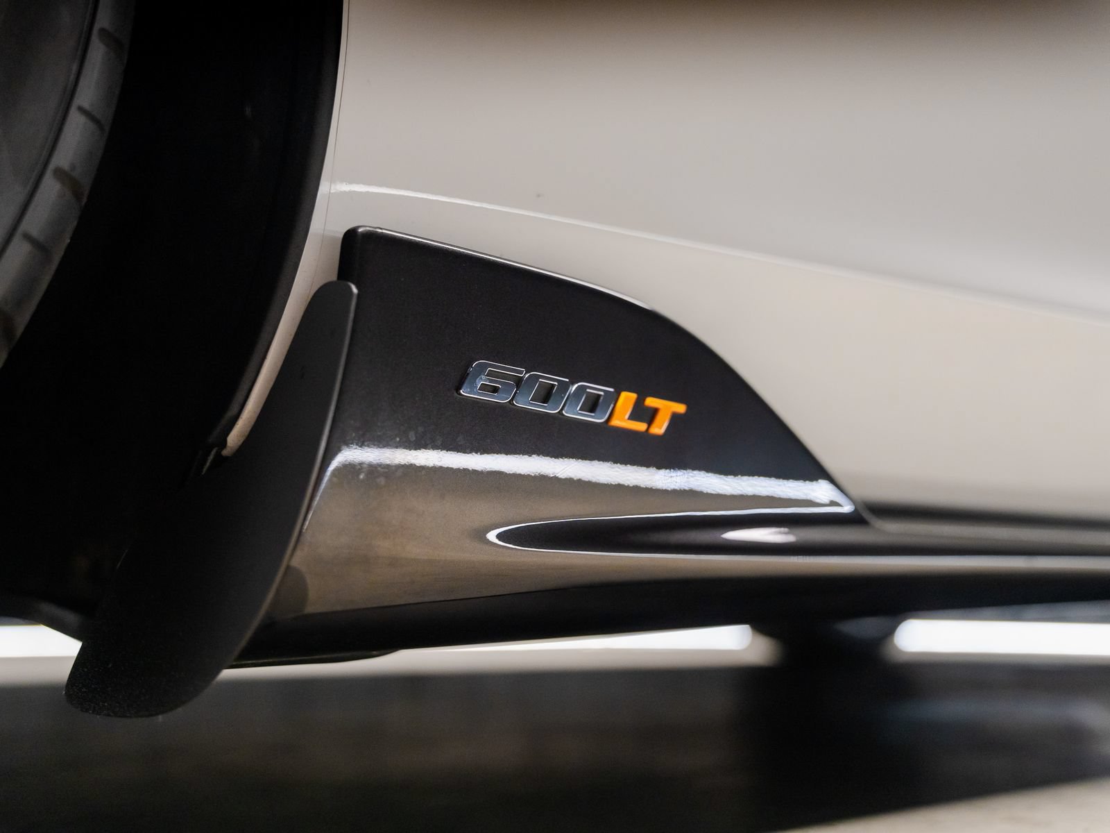 Used 2019 McLaren 600LT RWD image 34