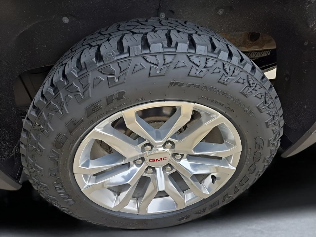 Used 2019 GMC Sierra 1500 SLT w/ SLT Premium Plus Package AWD/4WD image 35