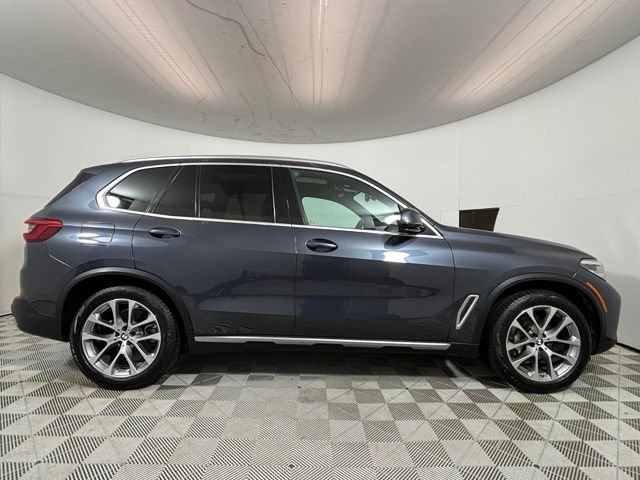 Used 2019 BMW X5 xDrive40i w/ Premium Package 2 AWD/4WD image 8