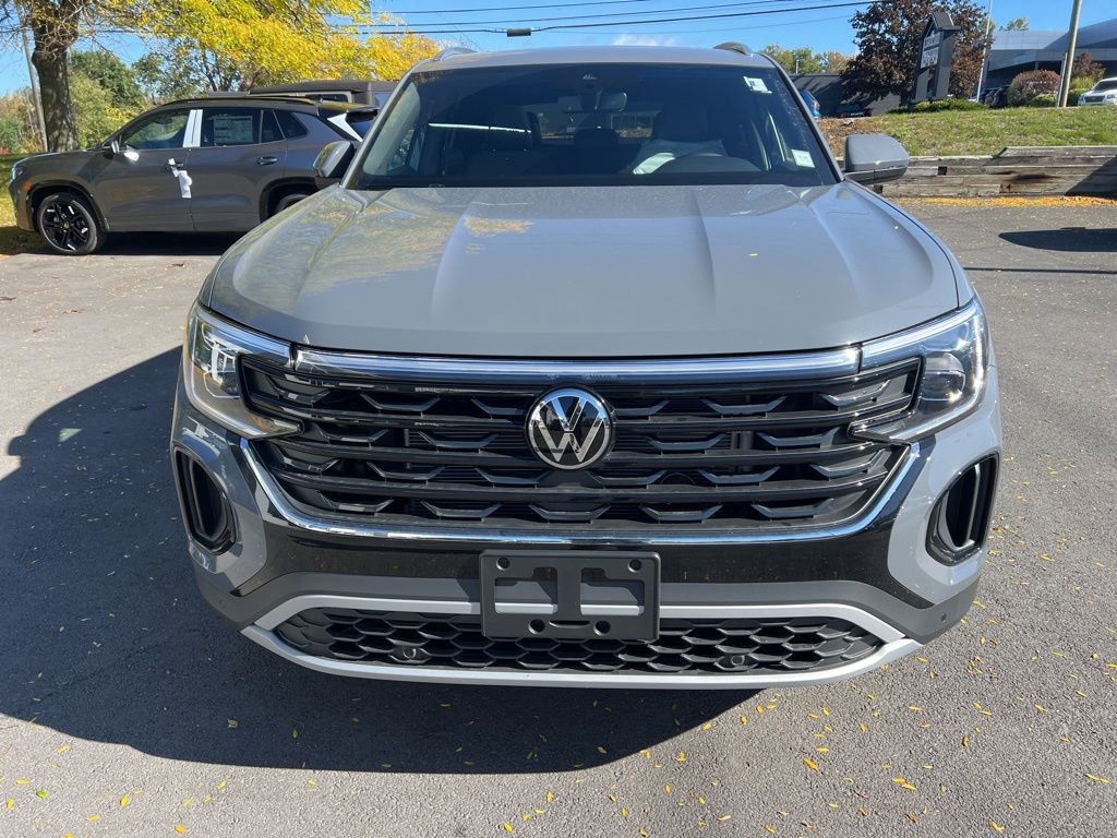 New 2026 Volkswagen Atlas Cross Sport SE image 2