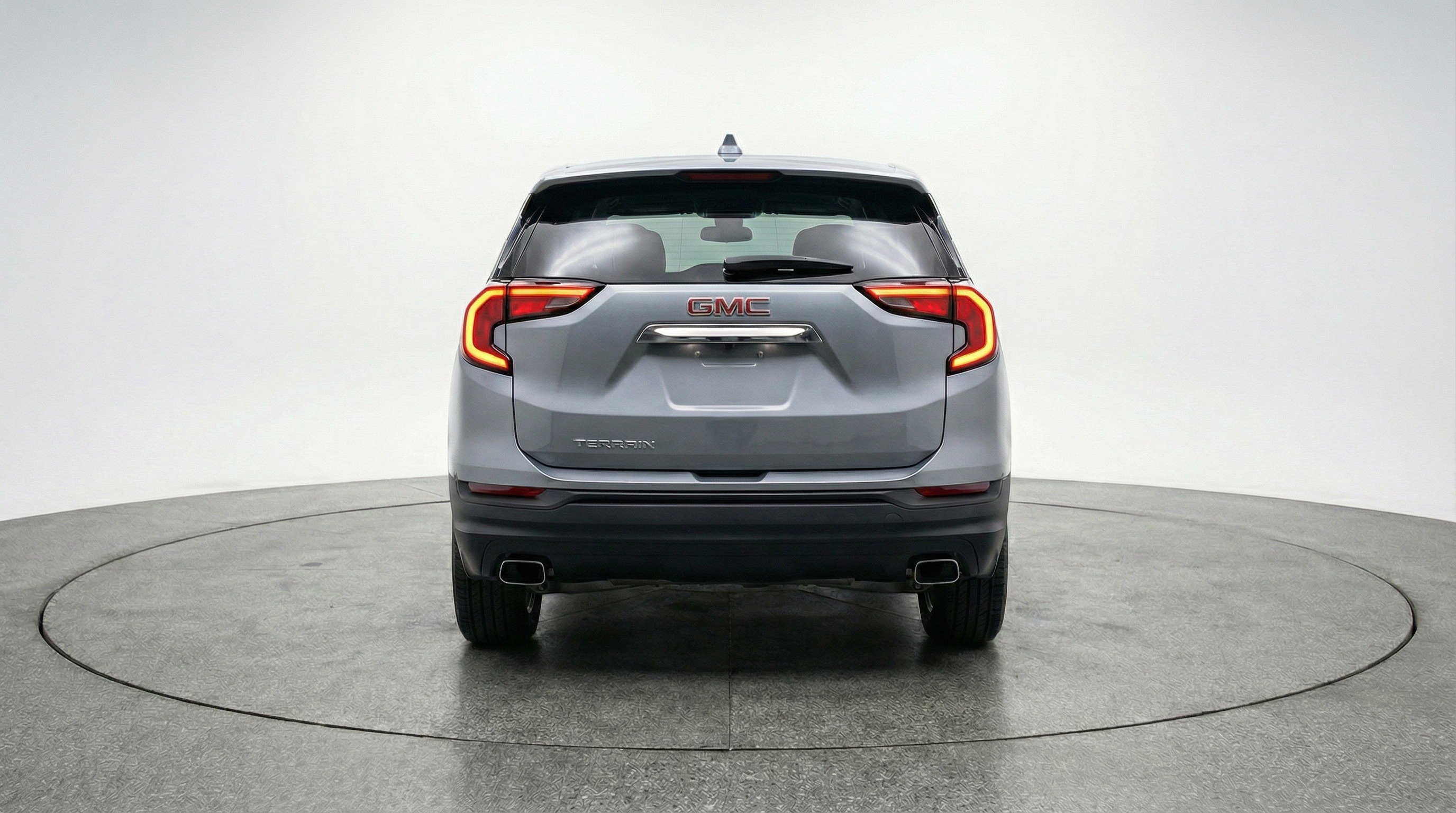 Used 2024 GMC Terrain SLE image 7