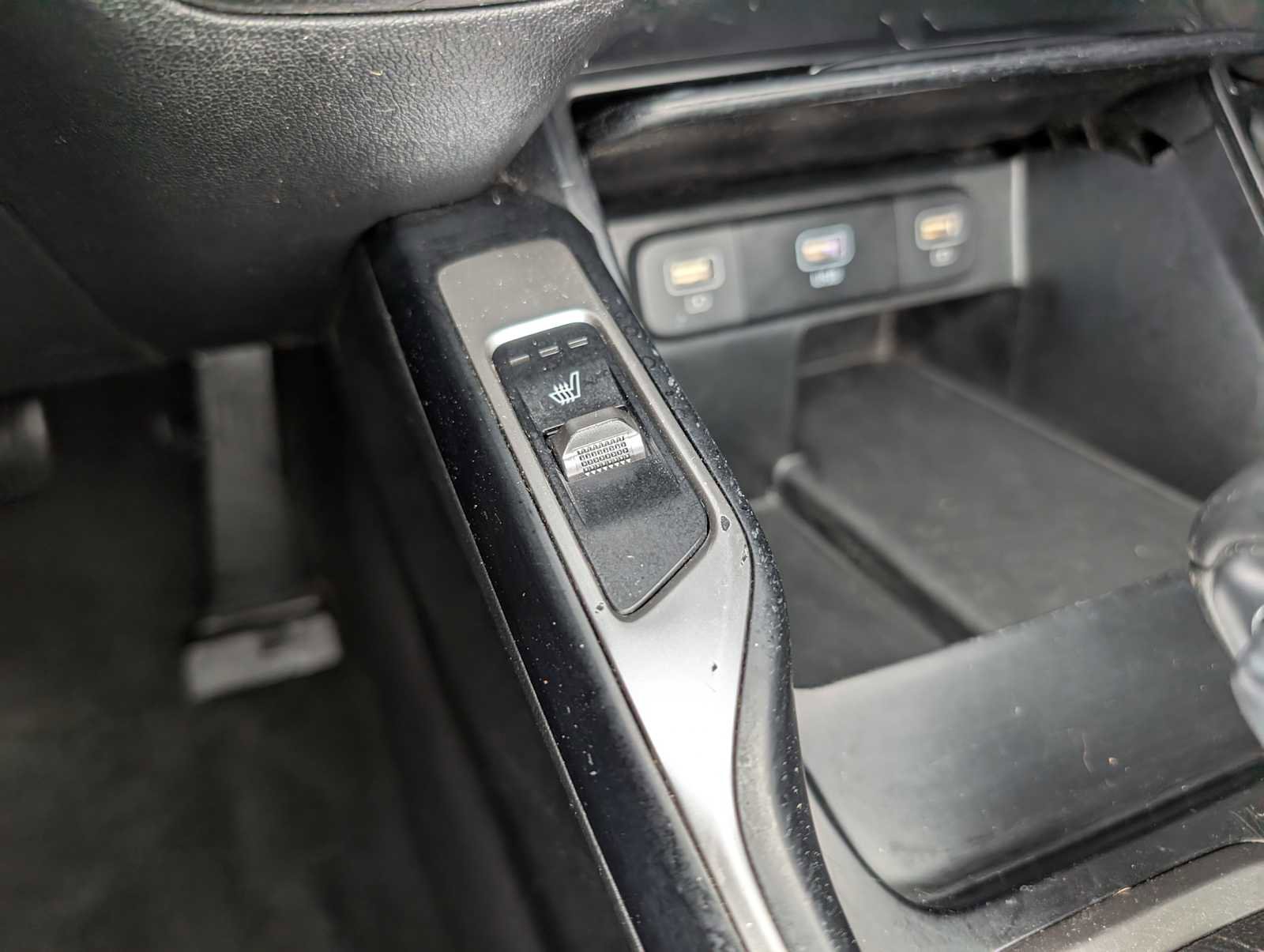 Certified 2022 Kia Sorento S image 28