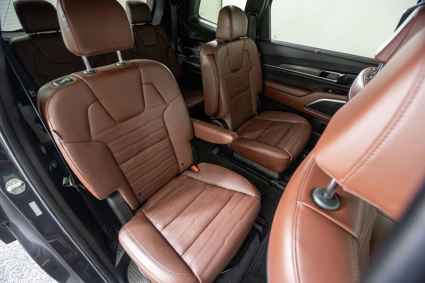 Used 2025 Kia Telluride SX Prestige AWD/4WD image 40