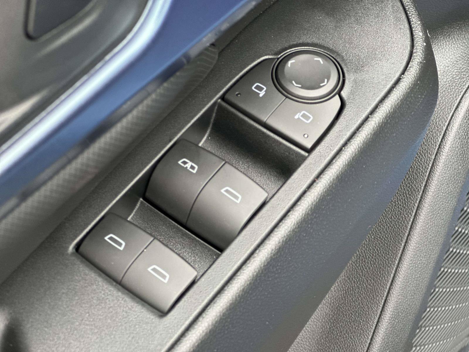 New 2026 Chevrolet Equinox EV LT AWD/4WD image 19