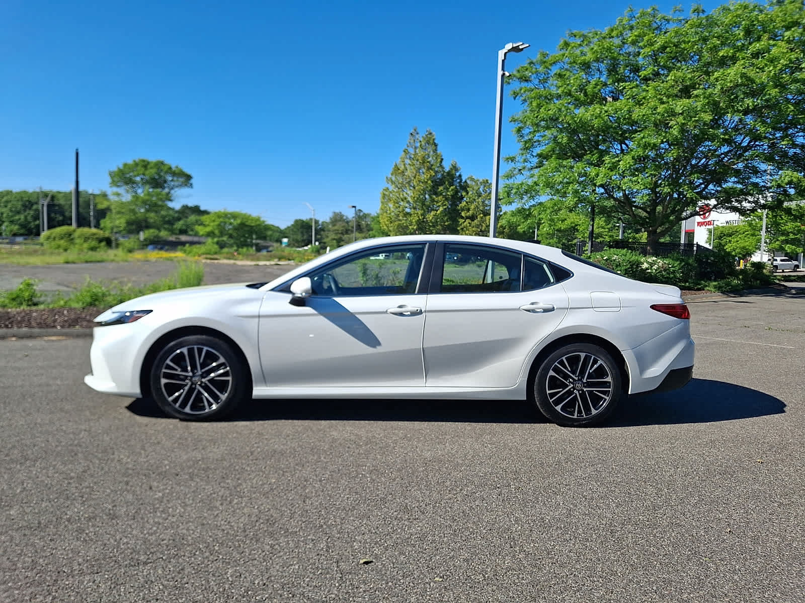 Certified 2025 Toyota Camry XLE w/ Premium Package AWD/4WD image 8