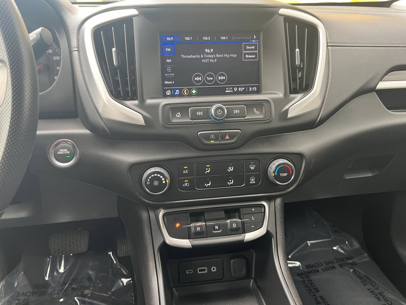 Used 2024 GMC Terrain SLE FWD image 16