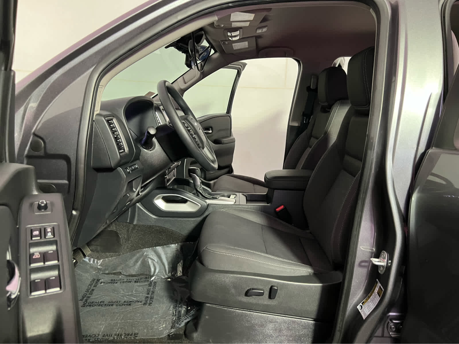 Certified 2022 Nissan Frontier SV image 19