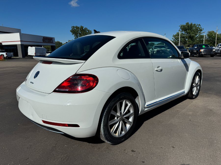 Used 2017 Volkswagen Beetle 1.8T SE FWD image 5
