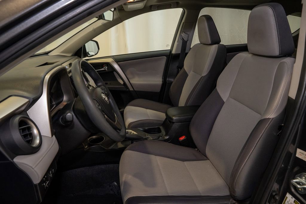 Used 2015 Toyota RAV4 XLE image 10
