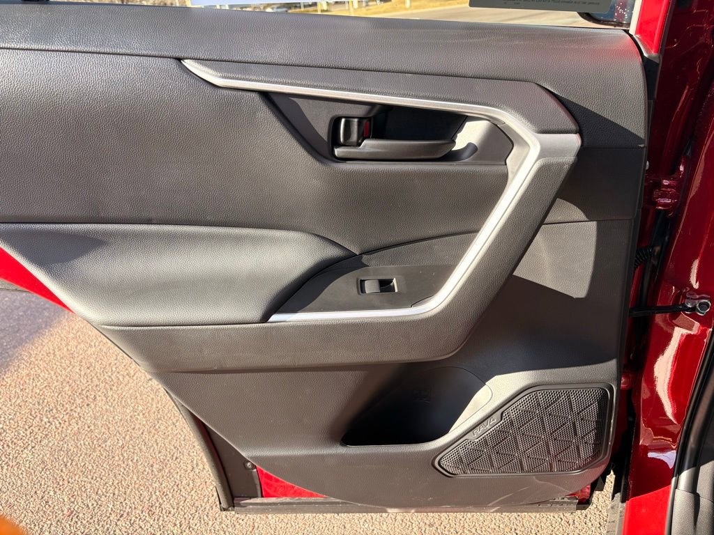 Used 2025 Toyota RAV4 LE image 24