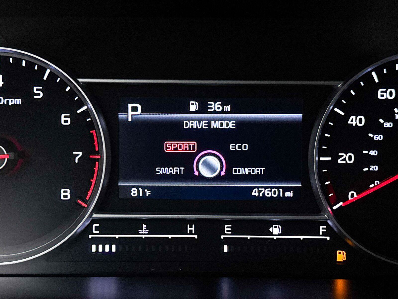 Used 2023 Kia Sorento LX FWD image 9