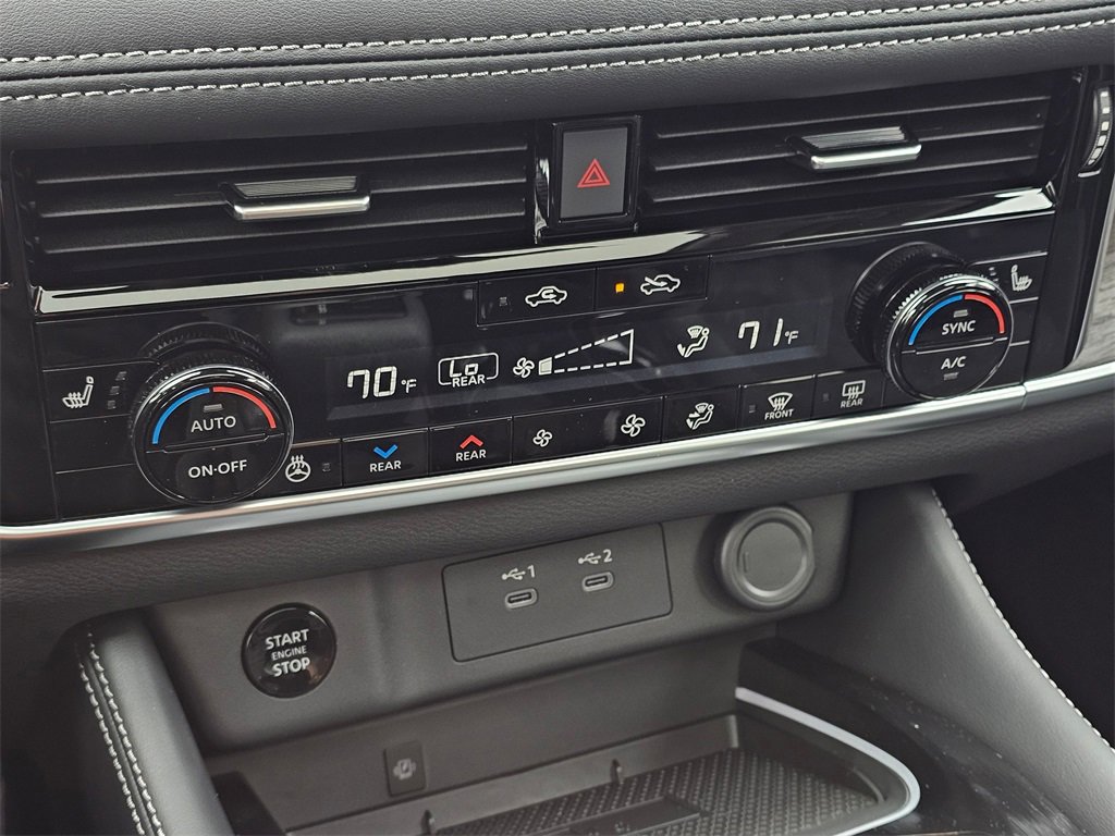 New 2026 Nissan Rogue Platinum image 11