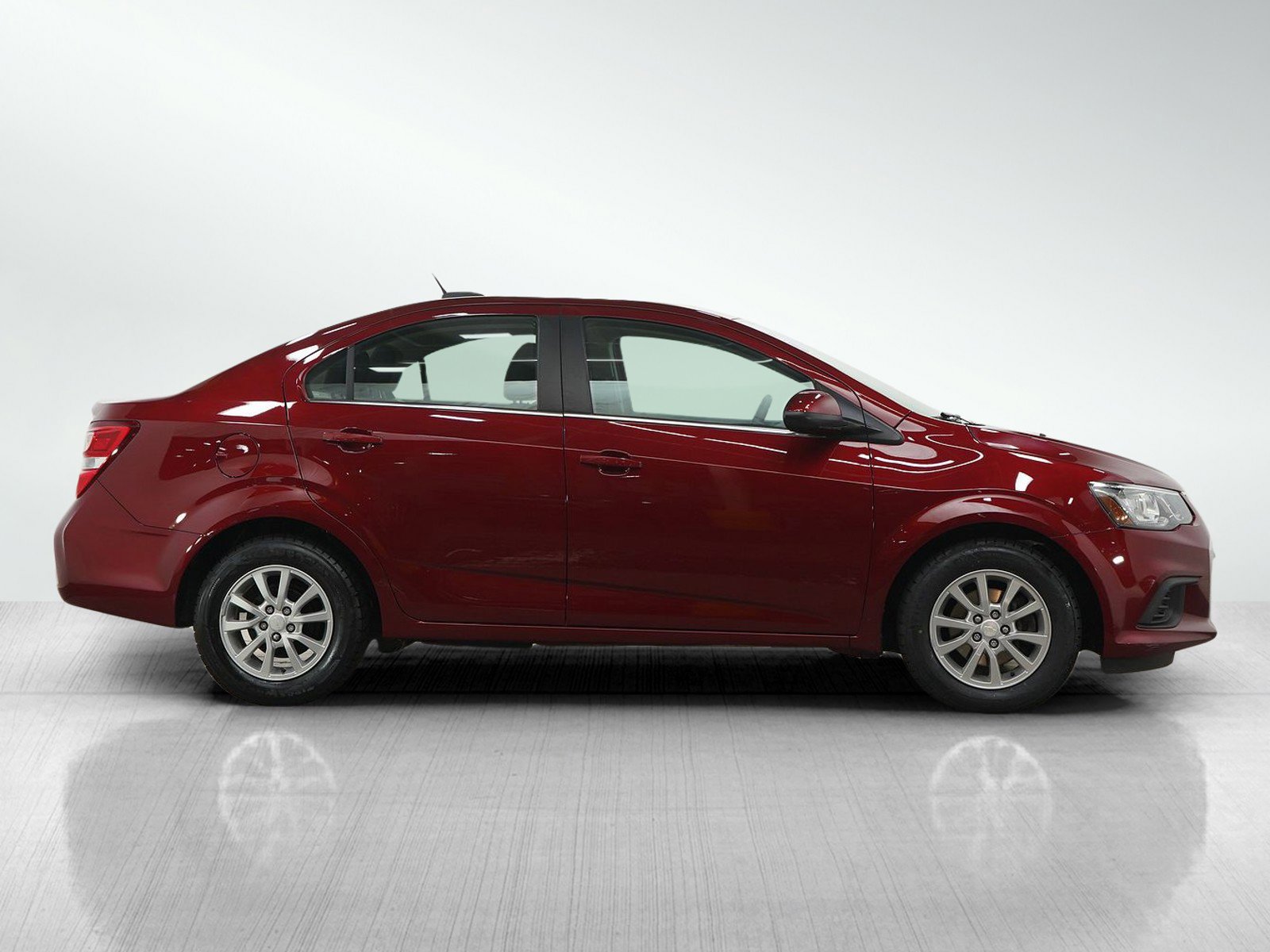 Used 2017 Chevrolet Sonic LT FWD image 6