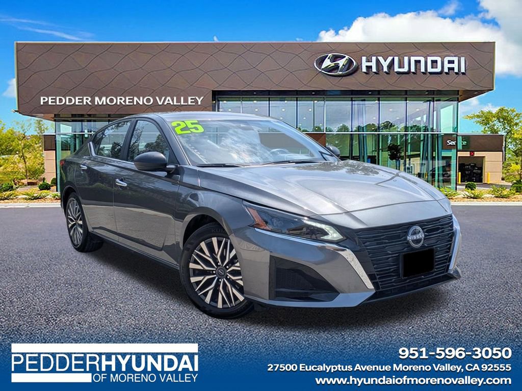 Used 2025 Nissan Altima 2.5 SV