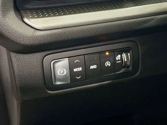 New 2026 Chevrolet Traverse LT w/ LPO, Floor Liner Package image 11