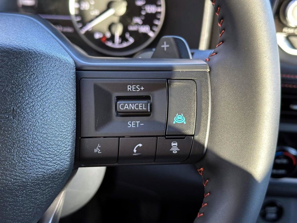 Certified 2025 Nissan Rogue SV image 23