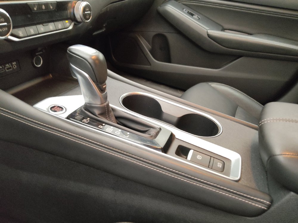 Used 2019 Nissan Altima 2.5 Platinum FWD image 26