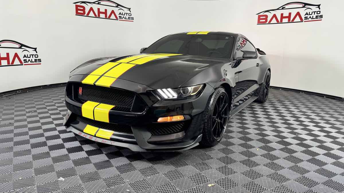 Used 2019 Ford Mustang Shelby GT350 w/ Technology Package RWD image 2