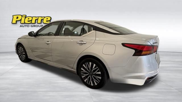 Used 2025 Nissan Altima 2.5 SV FWD video 2