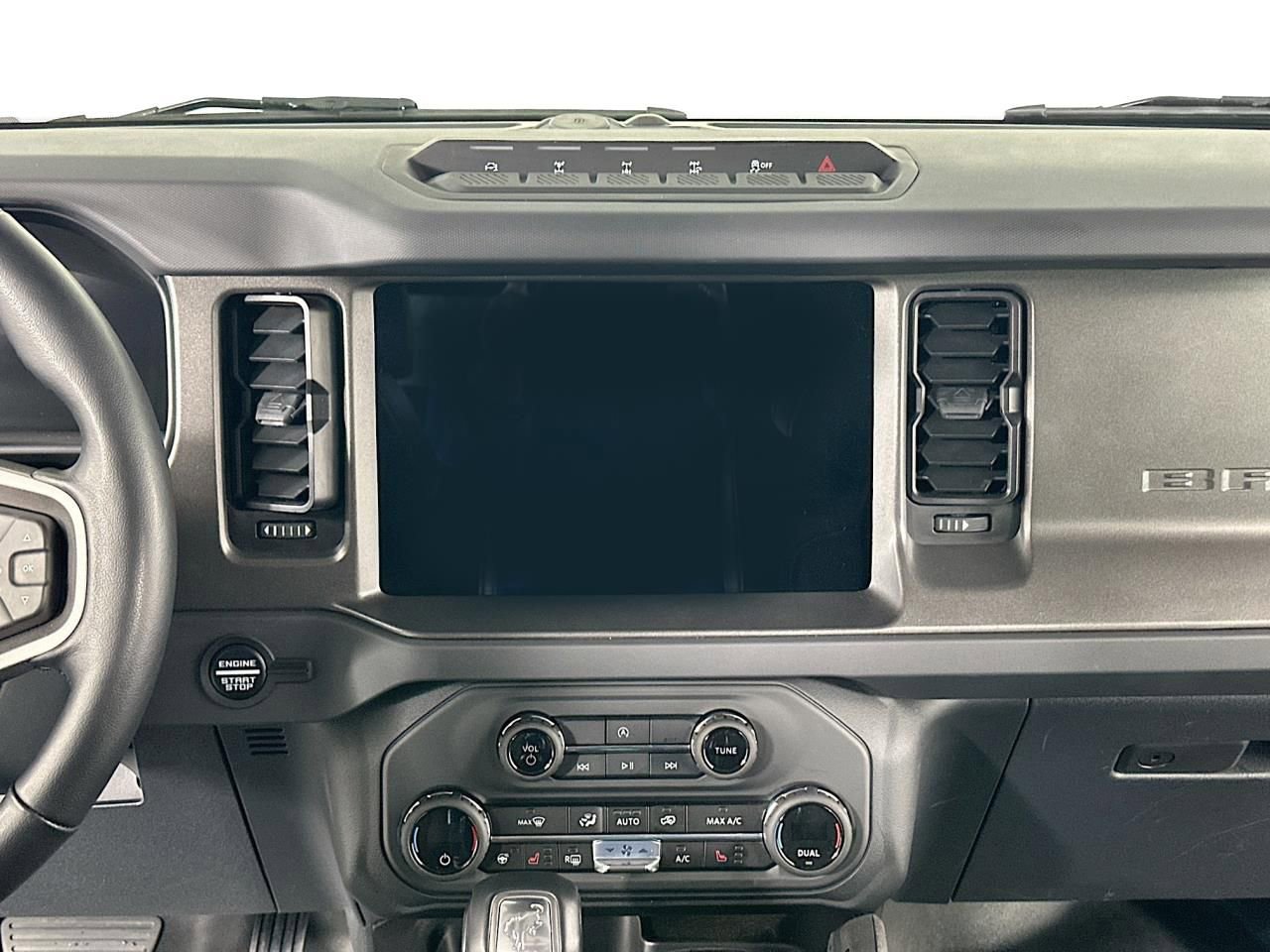 Used 2025 Ford Bronco Badlands image 14