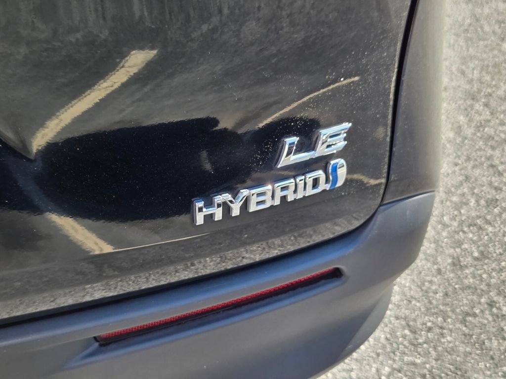 Certified 2023 Toyota Sienna LE AWD/4WD image 10