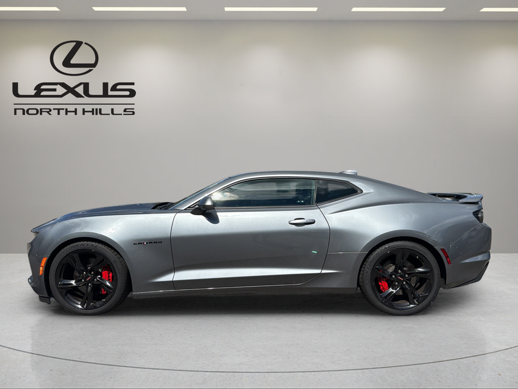 Used 2020 Chevrolet Camaro SS RWD image 9