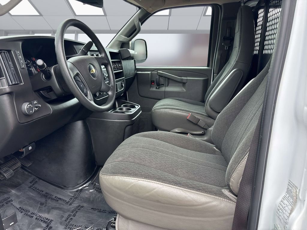 Used 2024 Chevrolet Express 2500 w/ Driver Convenience Package RWD image 9