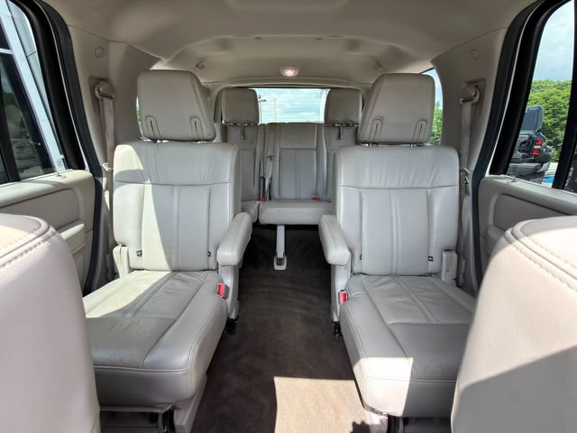 Used 2017 Lincoln Navigator Select AWD/4WD image 36