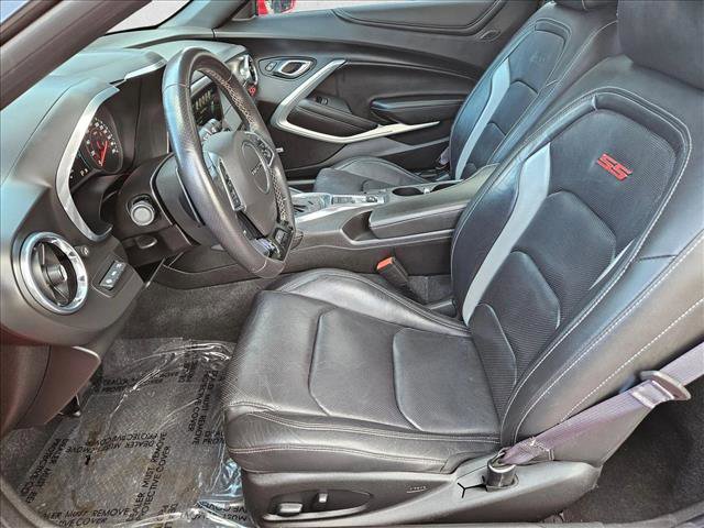 Used 2017 Chevrolet Camaro SS image 15