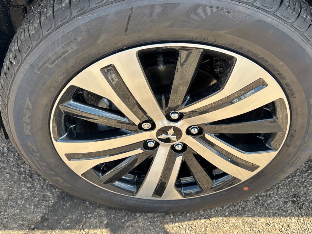 New 2027 Mitsubishi Outlander Sport SE FWD image 38