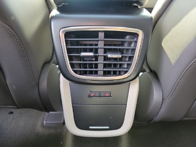 Used 2020 Lincoln Nautilus Reserve AWD/4WD image 24