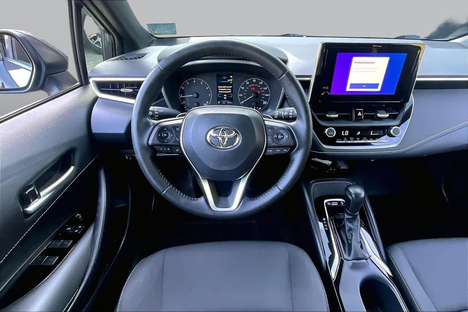 Used 2025 Toyota Corolla SE w/ SE Package FWD image 6