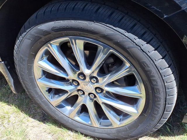 Used 2020 Buick Enclave Premium w/ Sun and Sites Package AWD/4WD image 8