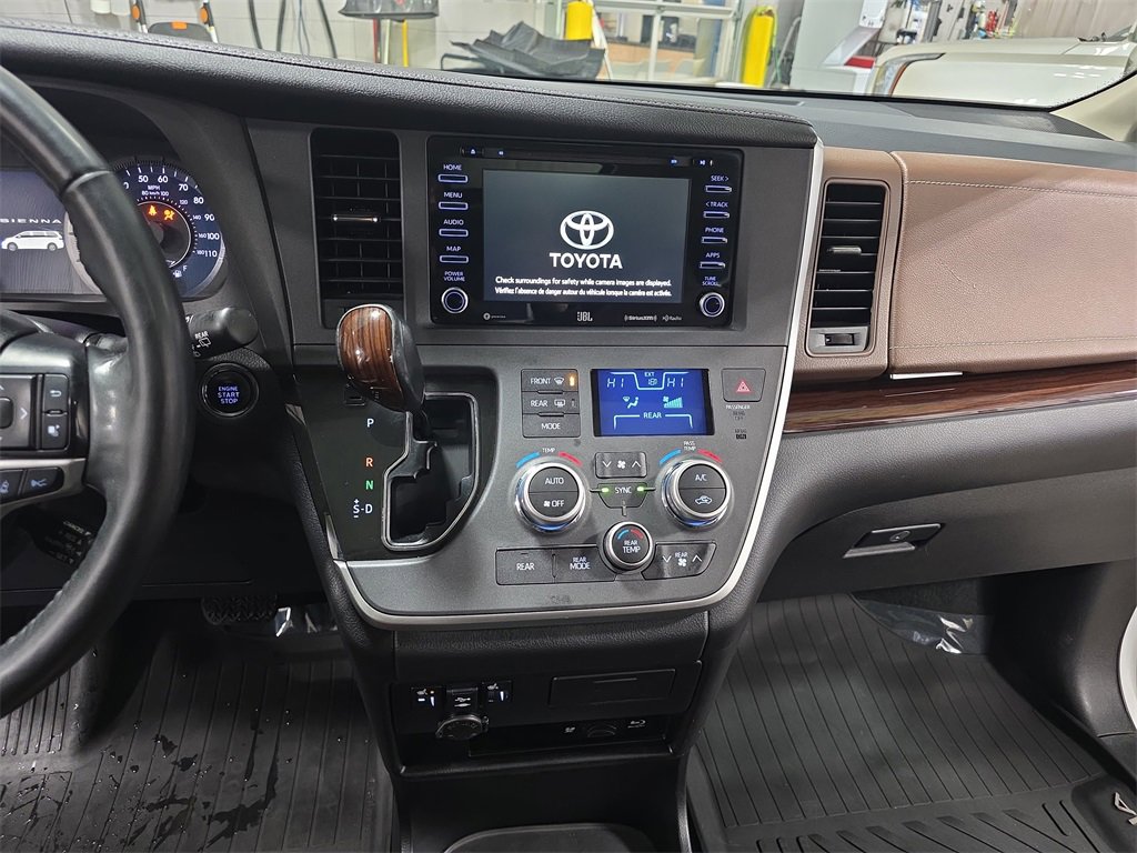 Used 2020 Toyota Sienna Limited Premium image 20