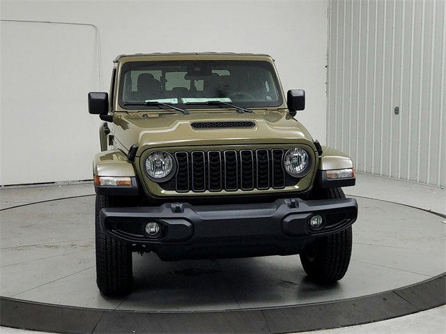 New 2025 Jeep Gladiator Sport image 2