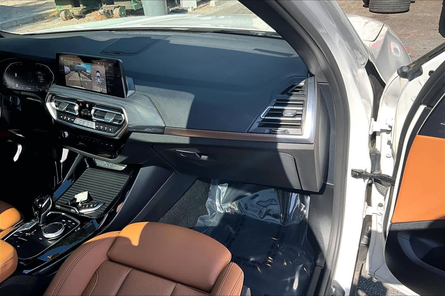 Used 2024 BMW X3 sDrive30i w/ Convenience Package RWD image 19