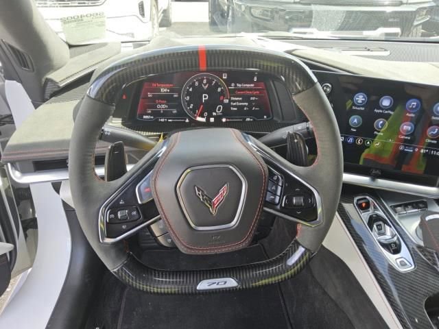 Used 2023 Chevrolet Corvette Z06 w/ Z07 Performance Package RWD image 3