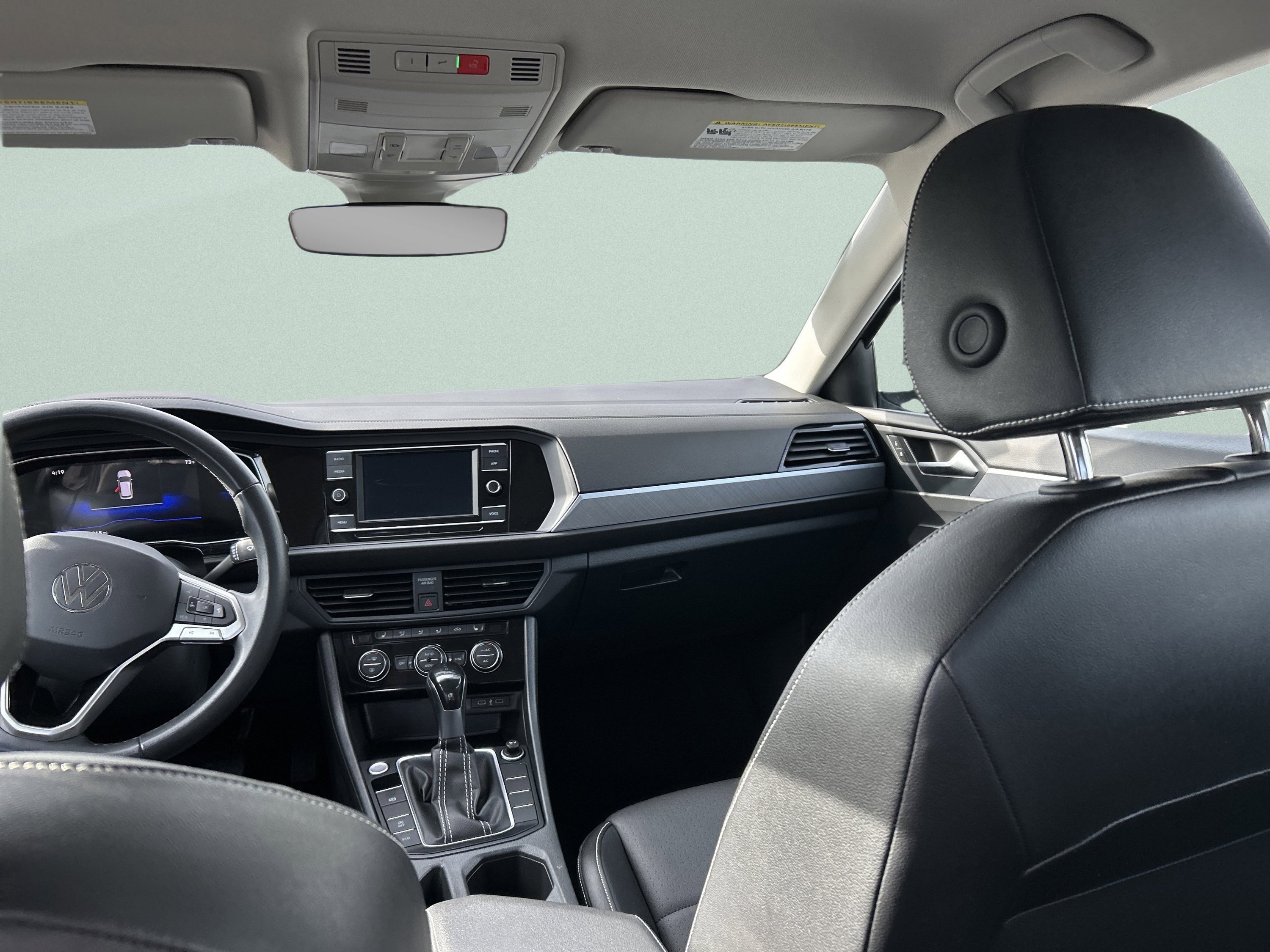 Used 2024 Volkswagen Jetta SE FWD image 16