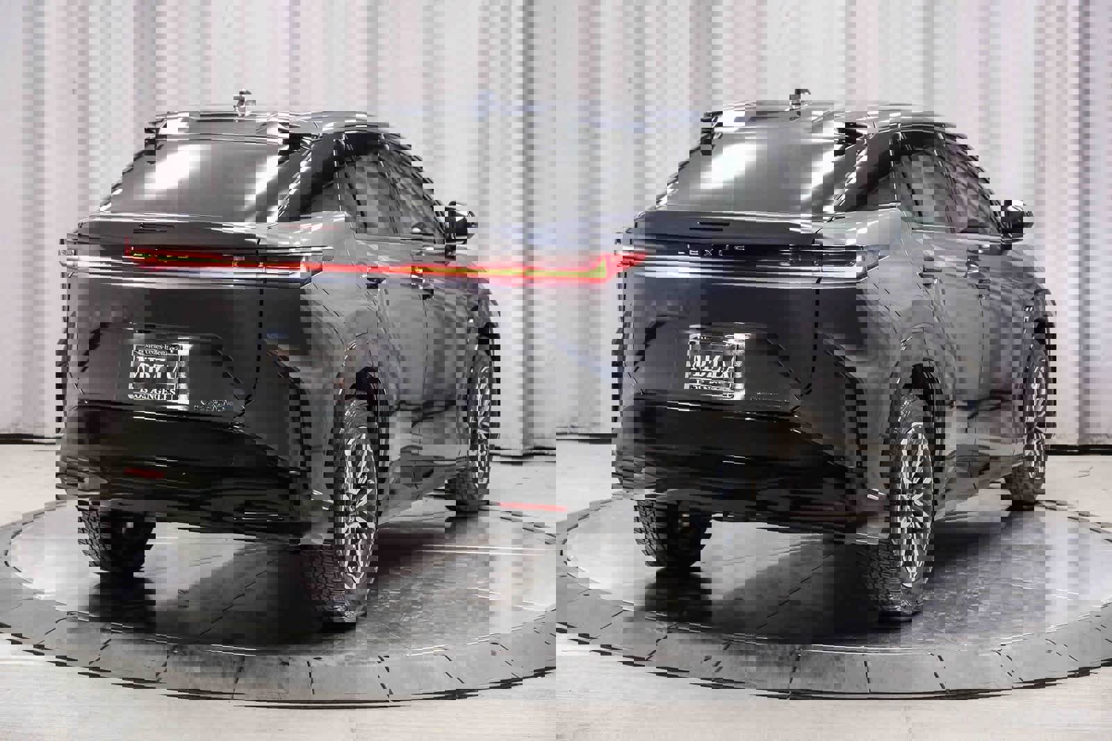 Used 2024 Lexus RZ 300e Premium image 4