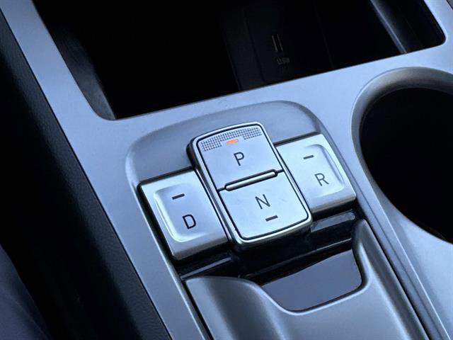 Used 2023 Hyundai Kona SE w/ Cargo Package FWD image 26