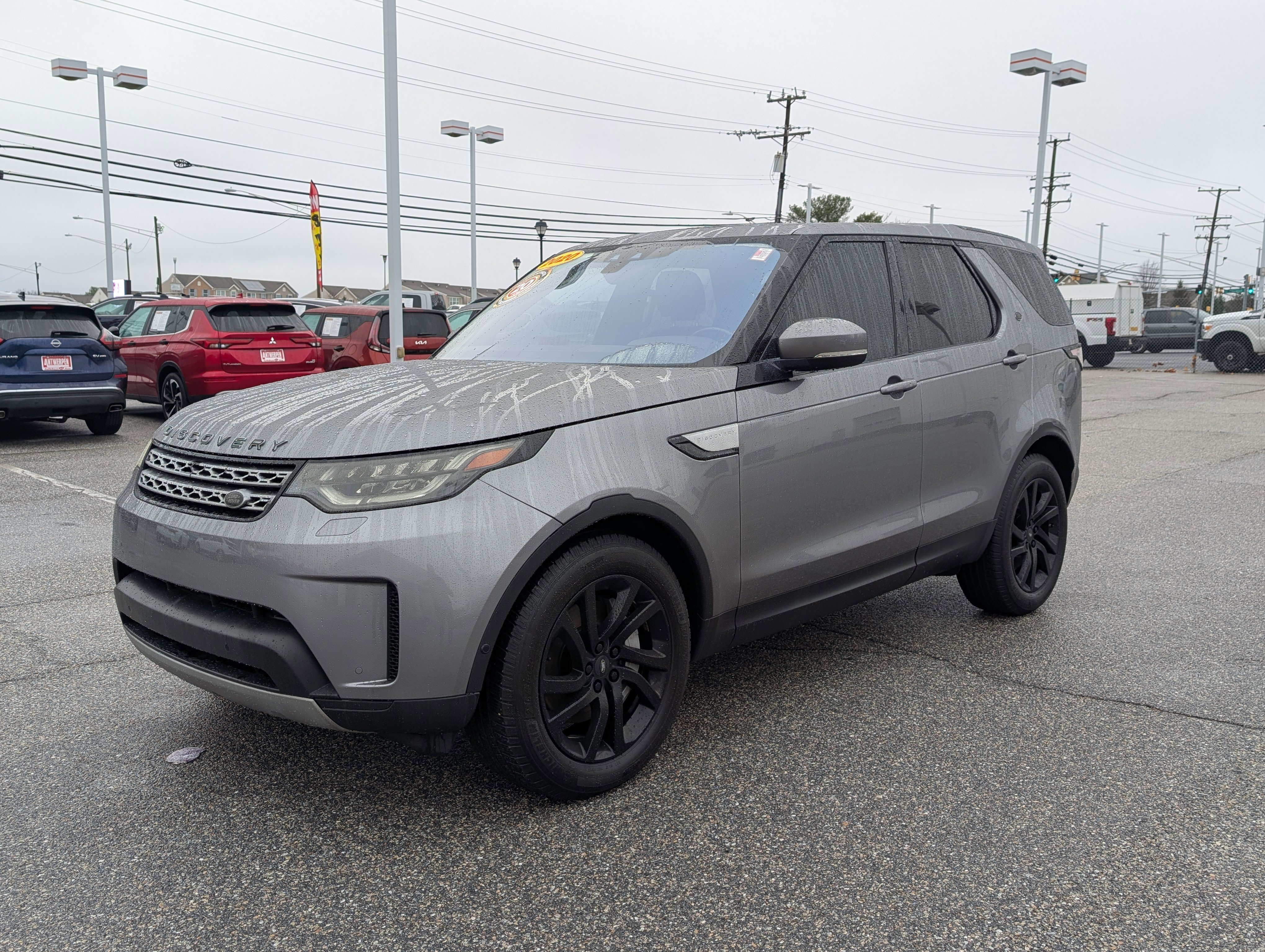 Used 2020 Land Rover Discovery HSE image 7