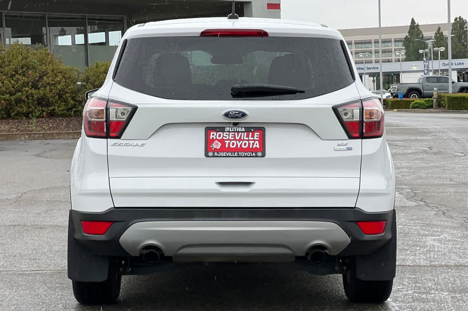 Used 2017 Ford Escape SE AWD/4WD image 8