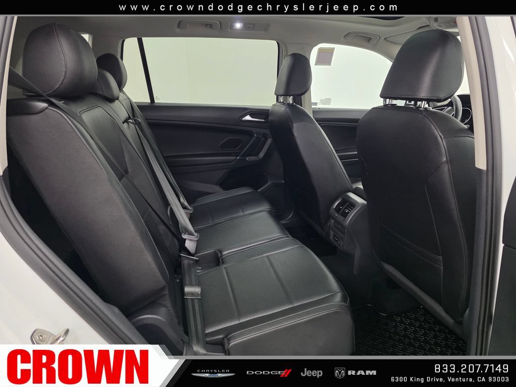 Used 2020 Volkswagen Tiguan SE FWD image 16